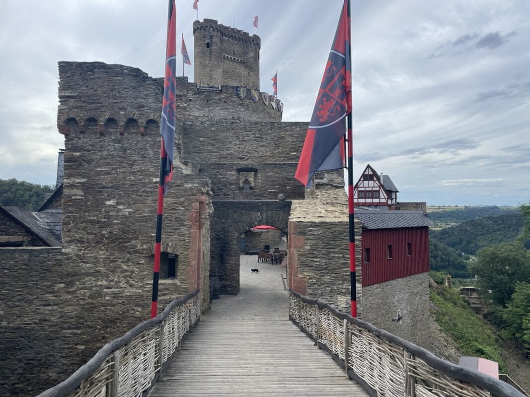 Ehrenburg Castle Hotel