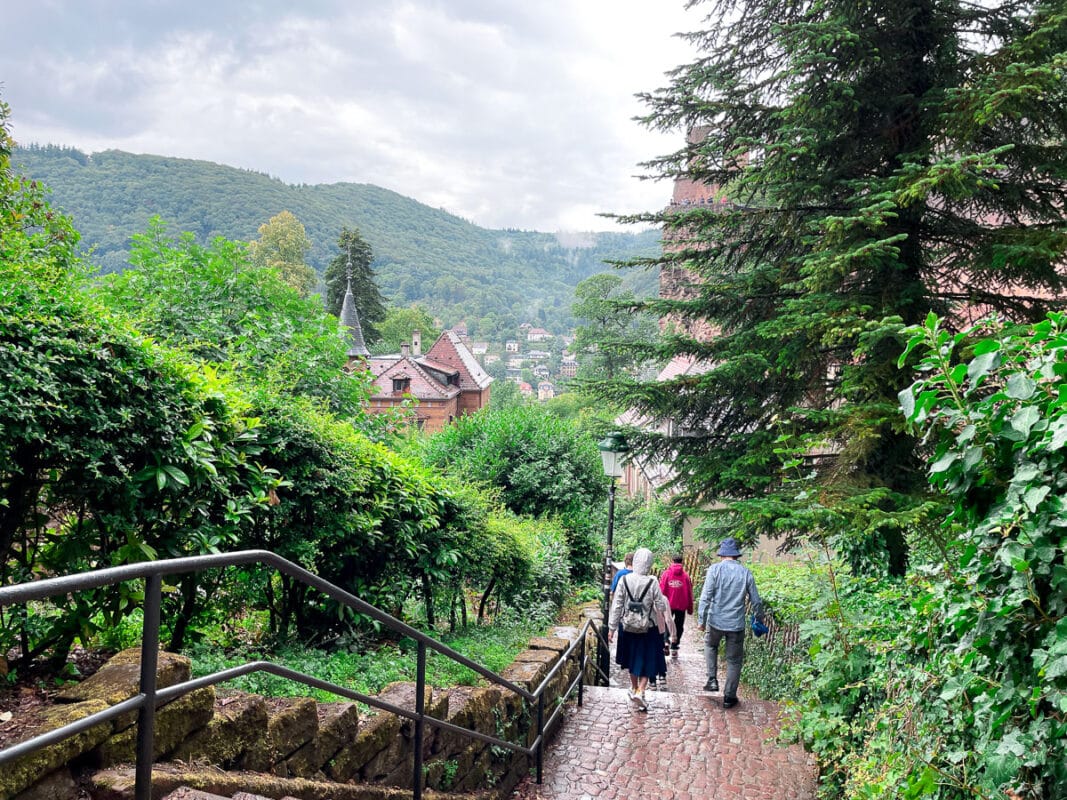 walking to Heidelberg Altstadt