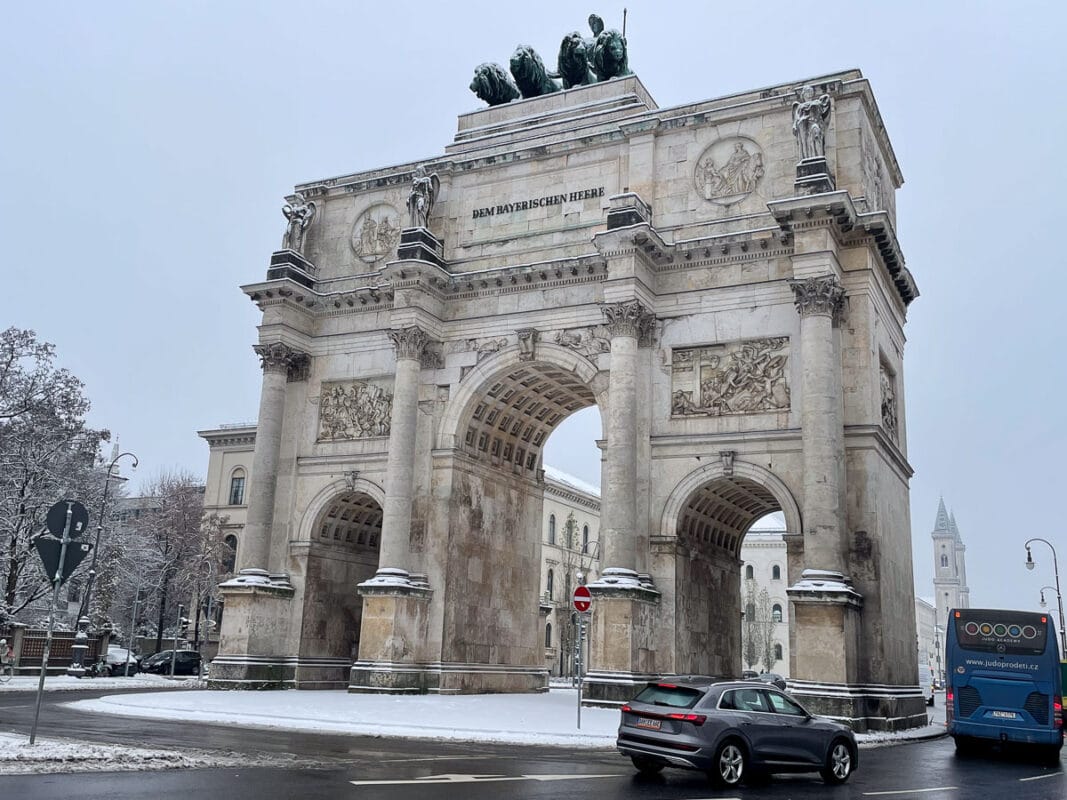 Munich old gate (Siegestor)